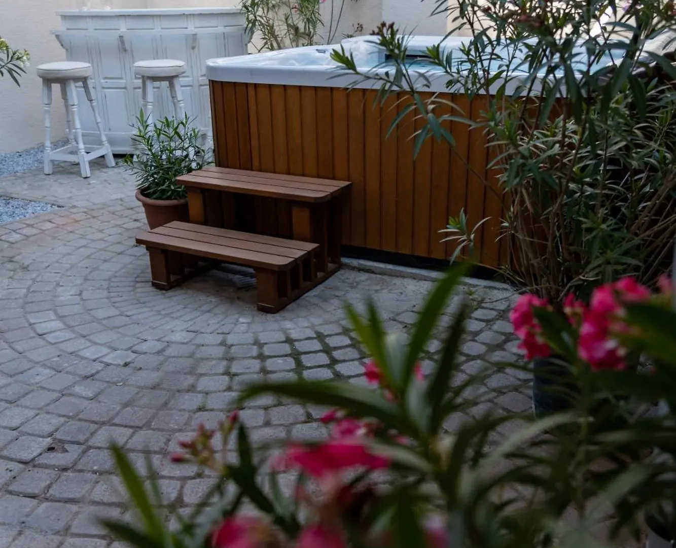 Egercottages - La Maison 0*, Eger